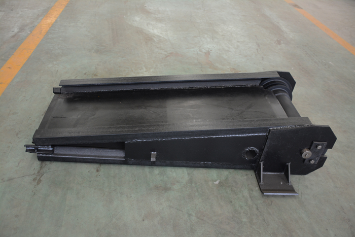 刮板输送机机尾